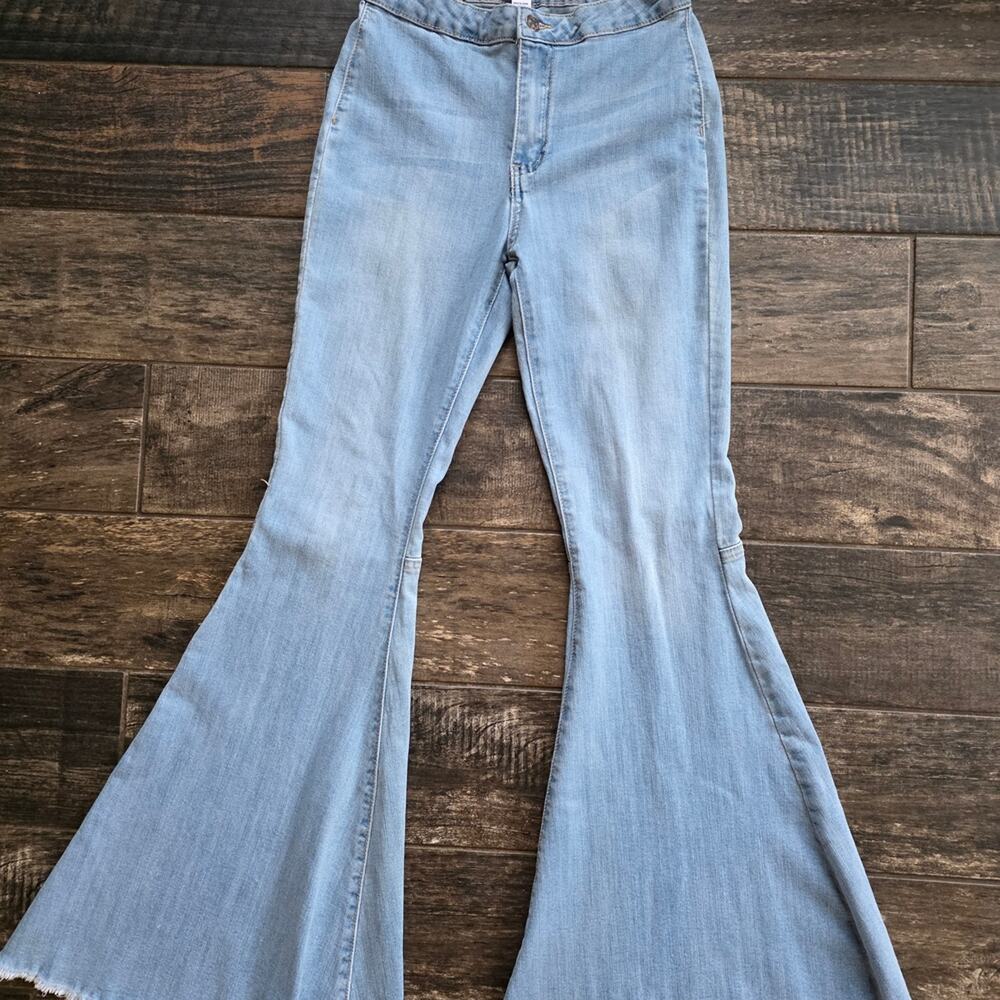 #589 Forever 21 Light Blue Wide Leg Jeans